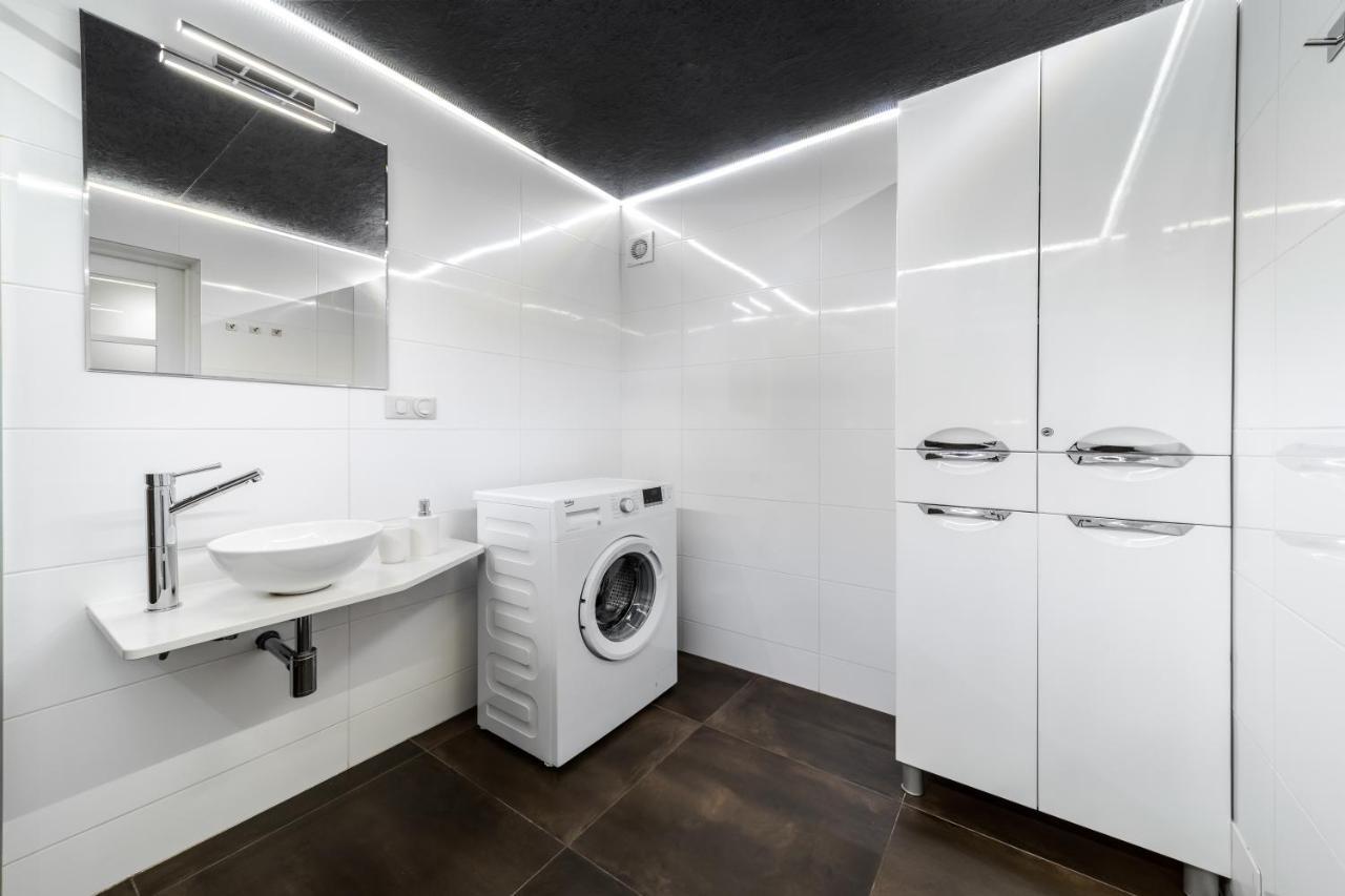 Inshiapartments On Grigorenko'S Square Lviv Ngoại thất bức ảnh